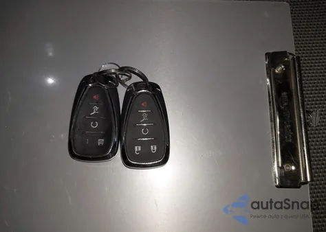 2019 Chevrolet Traverse 1Lt из США, поврежденный, VIN 1GNEVGKW7KJ305078